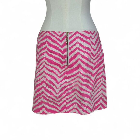 Lilly Pulitzer Pink and White Zebra Zigzag Skort - Size 6 - Picture 3 of 10